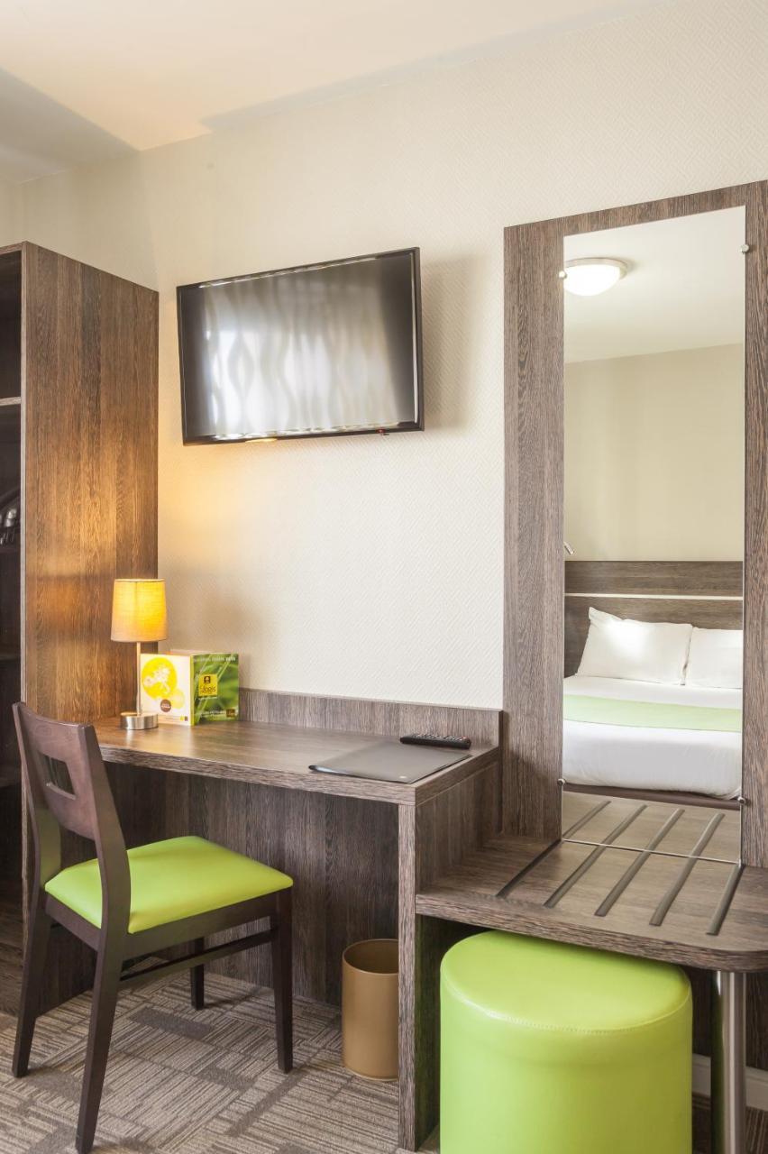 Logis Hotel Les Voyageurs Lezoux ภายนอก รูปภาพ